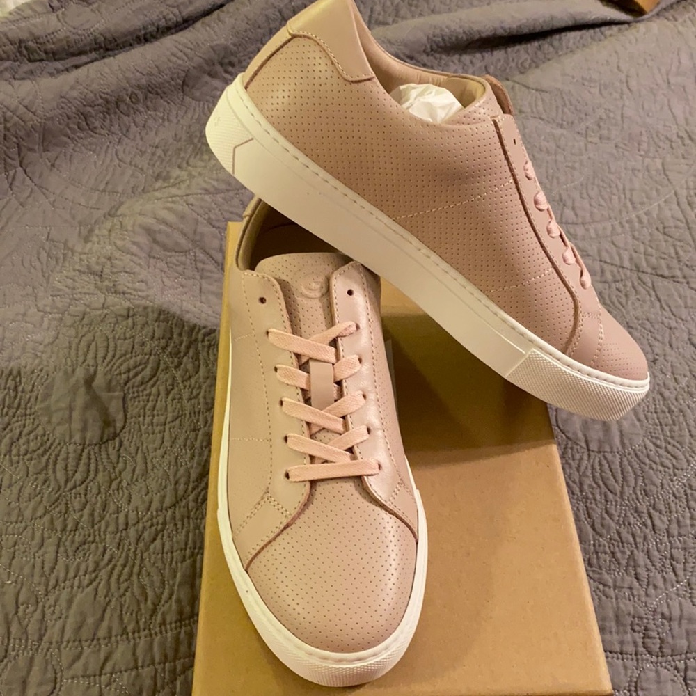 Greats Royale Pink Sneakers 9W. NWT